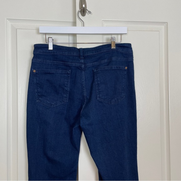 Anthropologie Pilcro The Icon Flare Jeans - Picture 6 of 10